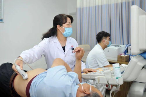 榆林市總工會與第二醫院聯合開展全國勞模免費精準健康體檢及咨詢服務