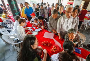一站式便民服務盛會 健康義診、養老咨詢、生活服務與產品特賣全配齊